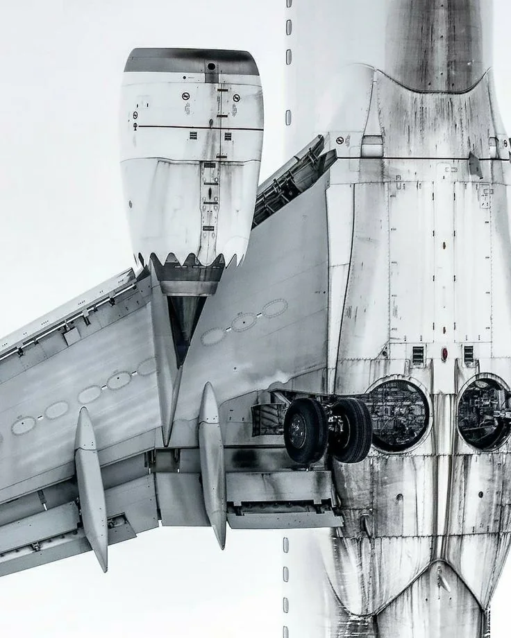 Aircraft underside